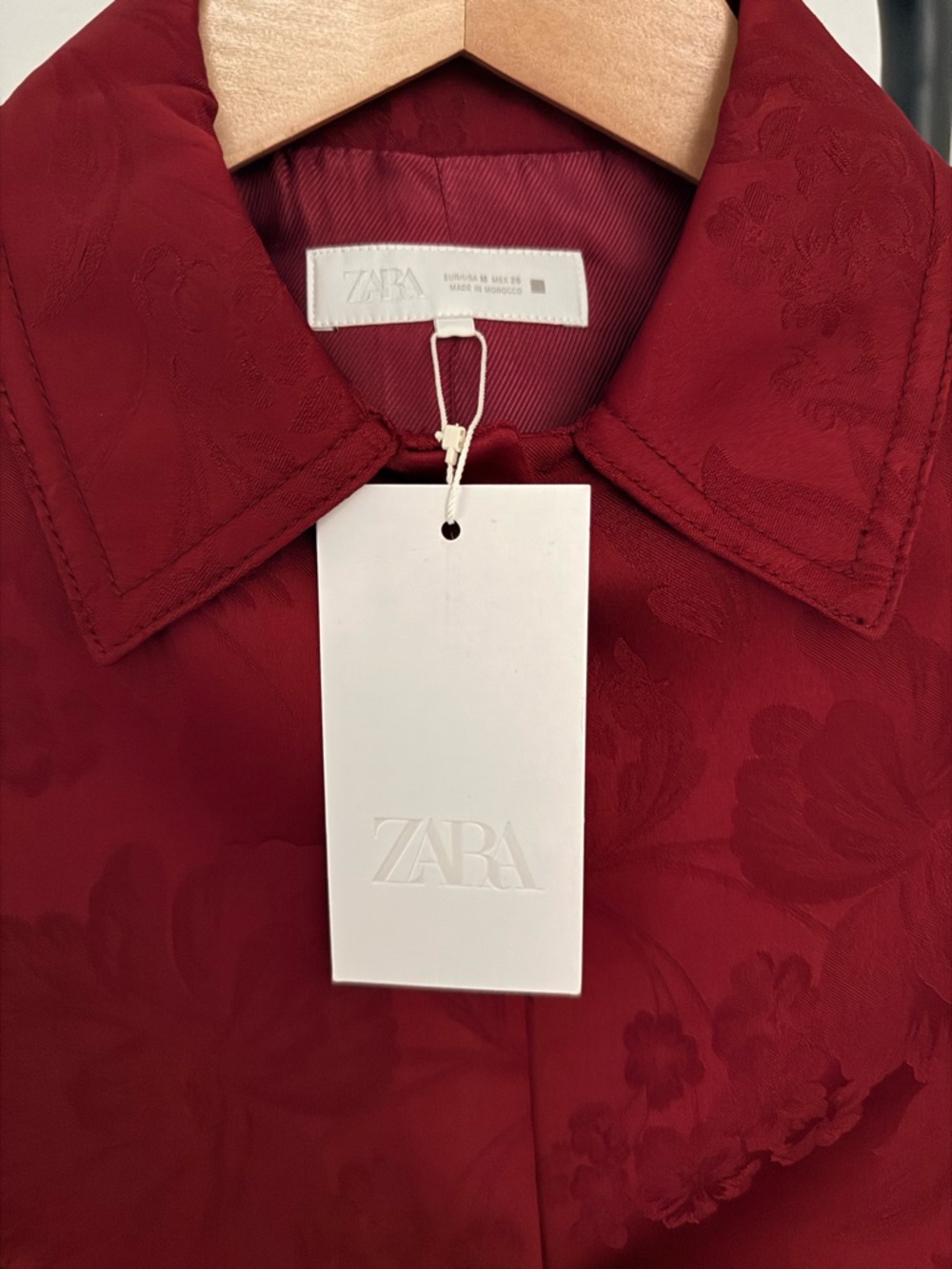 Zara Red Floral Waist Length Jacket with Gold Buttons - Picture 6 of 6